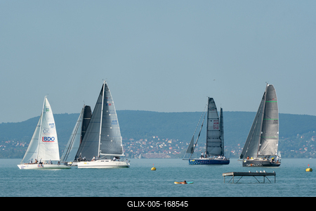 ZAMARDI - JULY 29 : Sailing boats compete on 52.nd Kékszalag championship at the Lake Balaton on 29 July 2020 in Zamardi, Hungary.-stock-foto