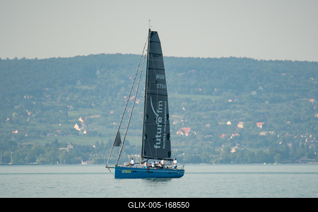 ZAMARDI - JULY 29 : Sailing boats compete on 52.nd Kékszalag championship at the Lake Balaton on 29 July 2020 in Zamardi, Hungary.-stock-foto