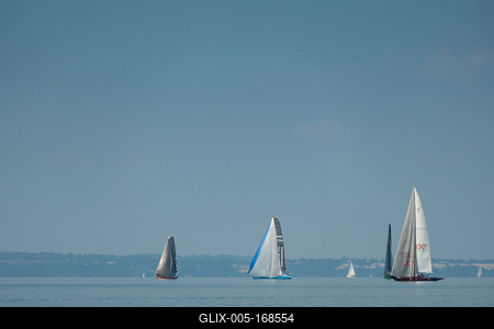ZAMARDI - JULY 29 : Sailing boats compete on 52.nd Kékszalag championship at the Lake Balaton on 29 July 2020 in Zamardi, Hungary.-stock-foto