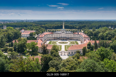 Beautiful Eszterhazy Castle in Fertod, Hungary-stock-foto