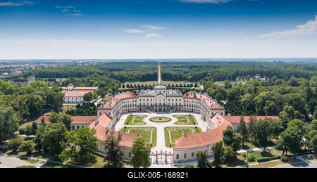 Beautiful Eszterhazy Castle in Fertod, Hungary-stock-foto