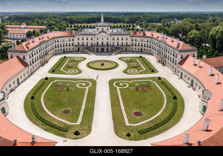 Beautiful Eszterhazy Castle in Fertod, Hungary-stock-foto