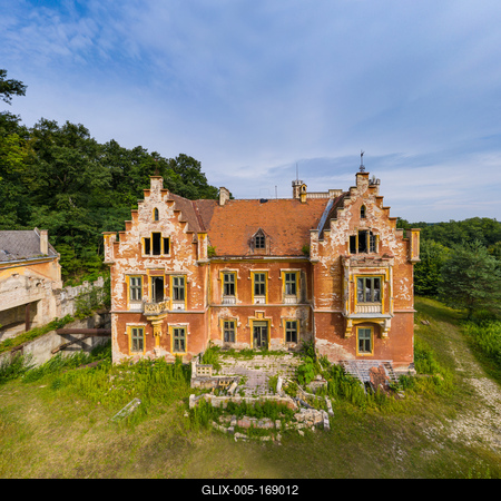 Ruined castle in Mikosszeplak, Hungary-stock-foto