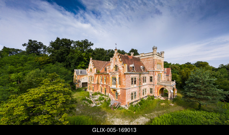 Ruined castle in Mikosszeplak, Hungary-stock-foto
