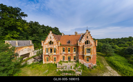 Ruined castle in Mikosszeplak, Hungary-stock-foto