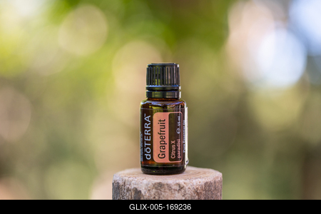 Pecs / Hungray - Aug 21 2020 - Illustrative editorial image of Doterra Essential  Oil for everyday use-stock-foto