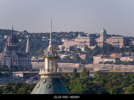 Water tower in Margaret Island in Budapest with panorama-stock-foto
