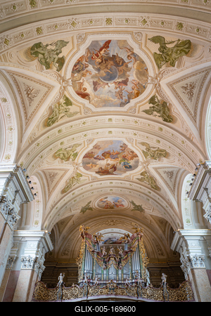 TIHANY - AUG 24 : Old fresco on Abbey of Tihany 24 Aug 2020 in Tihany, Hungary. It is a big catholic Church-stock-foto