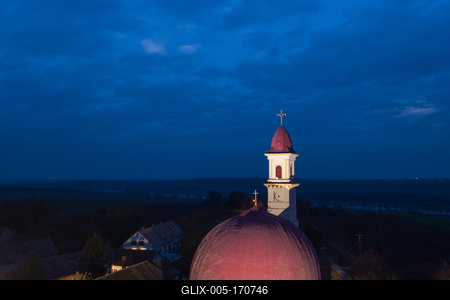drone photo of church in palkonya at night-stock-foto