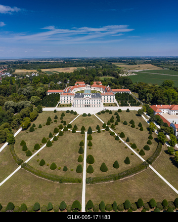 Beautiful Eszterhazy Castle in Fertod, Hungary-stock-foto