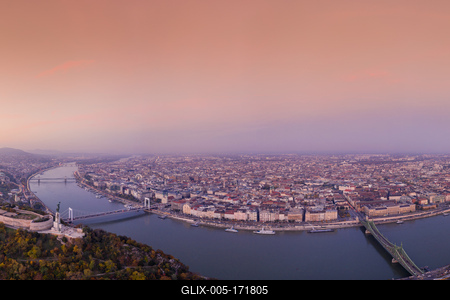 Aerial view of Budapest with beautiful sunrise-stock-foto