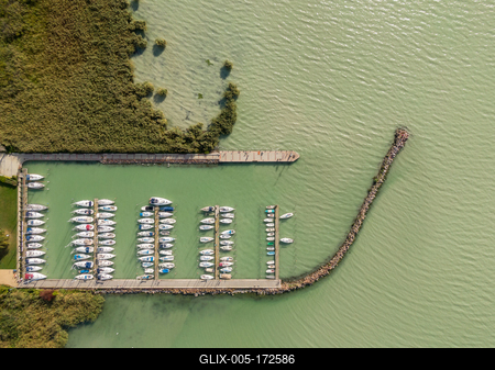 yacht harbour in Szigliget, Lake Balaton-stock-foto