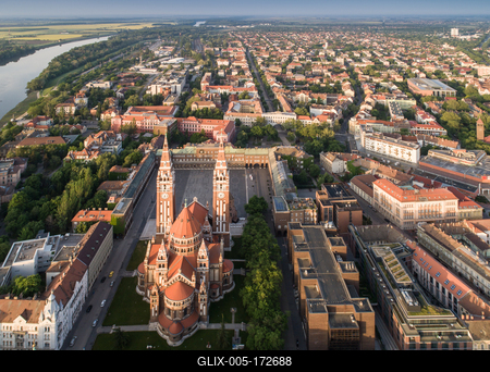 The Votive Church and Cathedral of Our Lady catholic cathedral in Szeged-stock-foto