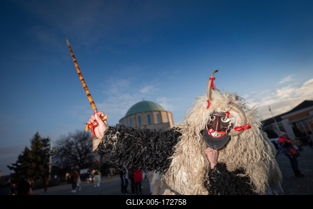 MOHACS, HUNGARY - FEBRUARY 14: Unidentified person wearing mask for spring greetings. In this year during the COVID pandemic the public Busojaras event was cancelled. February 14, 2021 in Mohacs, Hungary.-stock-foto