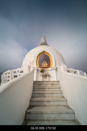 white stupa in hungary, Zalaszanto, called peace stupa-stock-foto