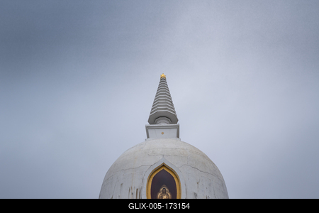white stupa in hungary, Zalaszanto, called peace stupa-stock-foto