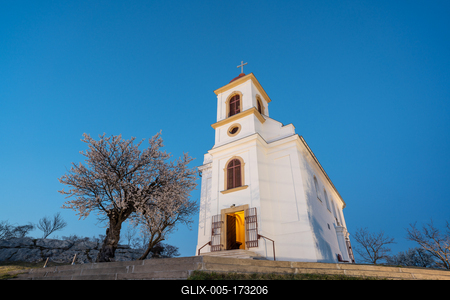Small chapel with almond tree, called havas boldogasszony templom-stock-foto