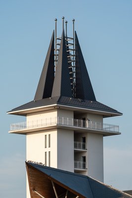 tower in Poroszlo with blue sky-stock-foto