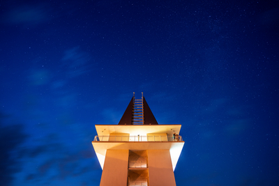 tower in Poroszlo with night sky-stock-foto