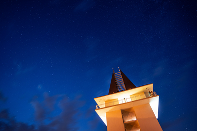tower in Poroszlo with night sky-stock-foto