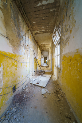 Abandoned army fort in Hajmasker, Hungary-stock-foto