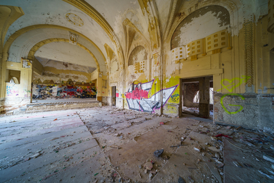 Abandoned army fort in Hajmasker, Hungary-stock-foto