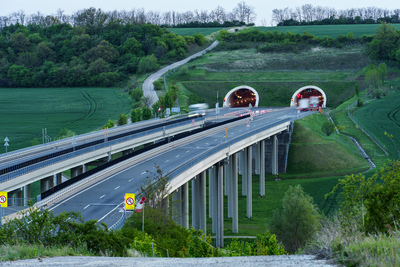 Hungarian M6 highway with tunel at evening-stock-foto