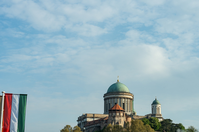 Beautiful Basilica in Esztergom, Hungary-stock-foto