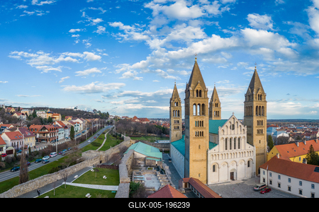 Pecs, Szekesegyhaz. bird eye view-stock-foto