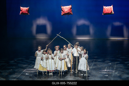 BUDAPEST, HUNGARY - JAN 12: Dancers from Bartók Műhely tánccsoport are featured in  Nemzeti Szinhaz. Jan 12, 2026 in Budapest Hungary-stock-foto