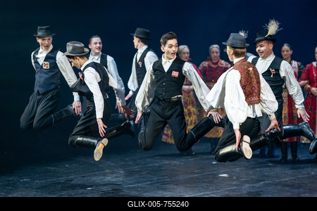 BUDAPEST, HUNGARY - JAN 12: Dancers from Bartók Műhely tánccsoport are featured in  Nemzeti Szinhaz. Jan 12, 2026 in Budapest Hungary-stock-foto