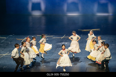 BUDAPEST, HUNGARY - JAN 12: Dancers from Bartók Műhely tánccsoport are featured in  Nemzeti Szinhaz. Jan 12, 2026 in Budapest Hungary-stock-foto