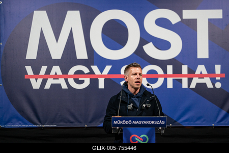Pecs, Hungary - March 07, 2026: Hungarian politician Peter Magyar leader of the Hungarian opposition and Tisza party giving a speech-stock-foto