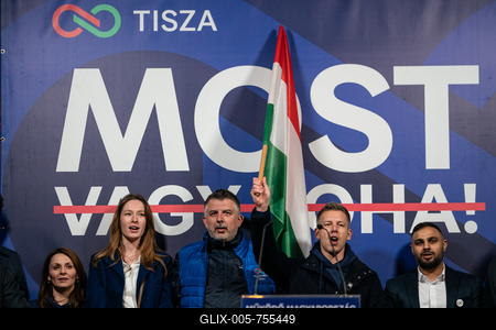 Pecs, Hungary - March 07, 2026: Hungarian politician Peter Magyar leader of the Hungarian opposition and Tisza party giving a speech-stock-foto