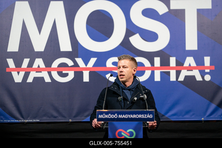 Pecs, Hungary - March 07, 2026: Hungarian politician Peter Magyar leader of the Hungarian opposition and Tisza party giving a speech-stock-foto