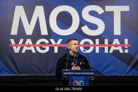 Pecs, Hungary - March 07, 2026: Hungarian politician Peter Magyar leader of the Hungarian opposition and Tisza party giving a speech-stock-foto