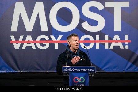 Pecs, Hungary - March 07, 2026: Hungarian politician Peter Magyar leader of the Hungarian opposition and Tisza party giving a speech-stock-foto
