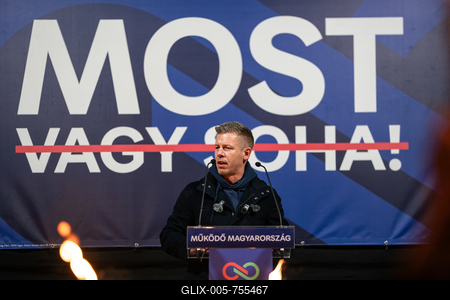 Pecs, Hungary - March 07, 2026: Hungarian politician Peter Magyar leader of the Hungarian opposition and Tisza party giving a speech-stock-foto