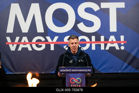 Pecs, Hungary - March 07, 2026: Hungarian politician Peter Magyar leader of the Hungarian opposition and Tisza party giving a speech-stock-foto