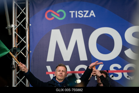 Pecs, Hungary - March 07, 2026: Hungarian politician Peter Magyar leader of the Hungarian opposition and Tisza party giving a speech-stock-foto