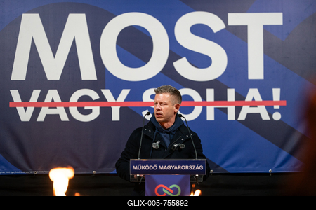 Pecs, Hungary - March 07, 2026: Hungarian politician Peter Magyar leader of the Hungarian opposition and Tisza party giving a speech-stock-foto
