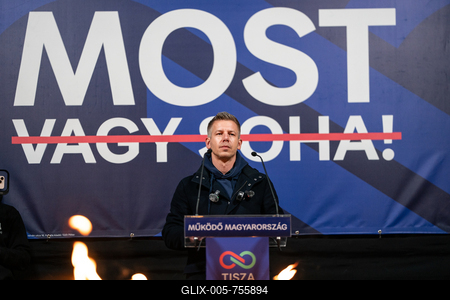 Pecs, Hungary - March 07, 2026: Hungarian politician Peter Magyar leader of the Hungarian opposition and Tisza party giving a speech-stock-foto
