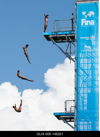 Óriás toronyugrásFINA Vizes VB Budapest, 2017, Duna-partFina World ChampionshipsFérfi óriás toronyugrás-stock-foto