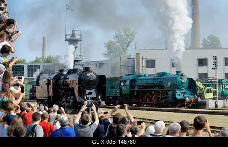 150 éves a MÁV,  Nemzetközi Jármûparádé a Vasúttörténeti Parkban,   2018. szeptember 8-án és 9-én többtonnás vasparipák mutatkoztak be és versenyeztek egymással a Vasúttörténeti Parkban-stock-foto