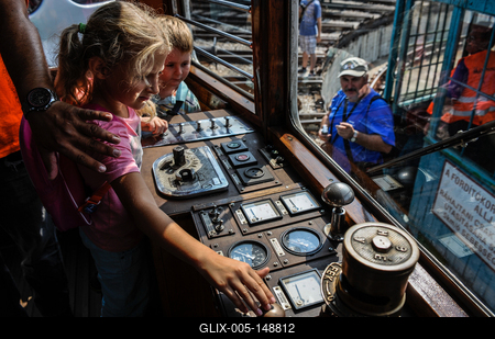 150 éves a MÁV,  Nemzetközi Jármûparádé a Vasúttörténeti Parkban,   2018. szeptember 8-án és 9-én többtonnás vasparipák mutatkoztak be és versenyeztek egymással a Vasúttörténeti Parkban-stock-foto