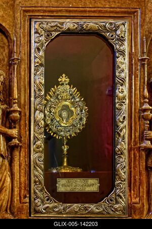 Budapest-Belvárosi Nagyboldogasszony Főplébánia-templom-stock-foto