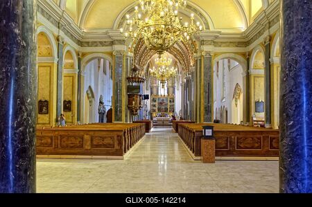 Budapest-Belvárosi Nagyboldogasszony Főplébánia-templom-stock-foto