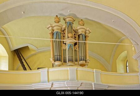Som település katolikus templom orgonája-stock-foto