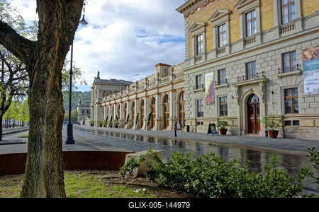 A felújított Várkert Bazár Budapesten-stock-foto