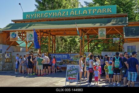 Nyíregyháza, Sóstó Állatpark bejárója-stock-foto